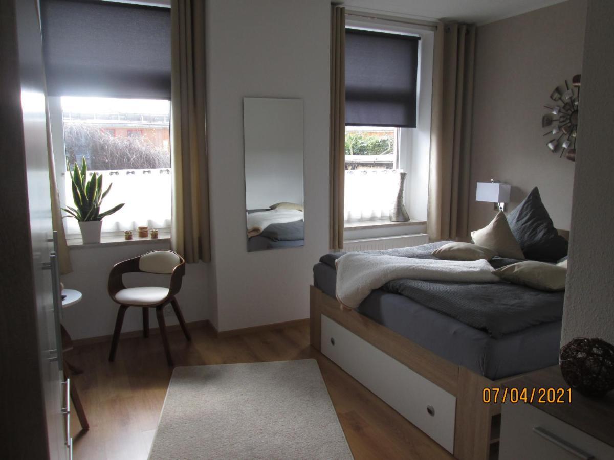 Zentrale-Ruhige Ferienwohnung Reichenbach im Vogtland Esterno foto